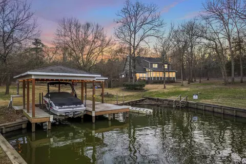 233 El Dorado Dr, Scroggins, TX 75480