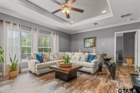 Living - 3012 Elysian Fields Ave, Marshall, TX 75672 photo 2 of 4