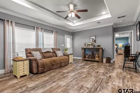 Living - 3012 Elysian Fields Ave, Marshall, TX 75672 photo 1 of 4