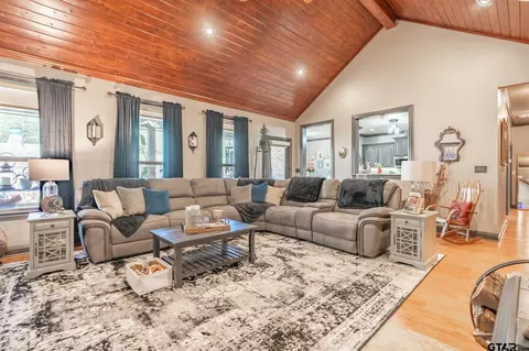 13307 Dustin Rd, Troup, TX 75789