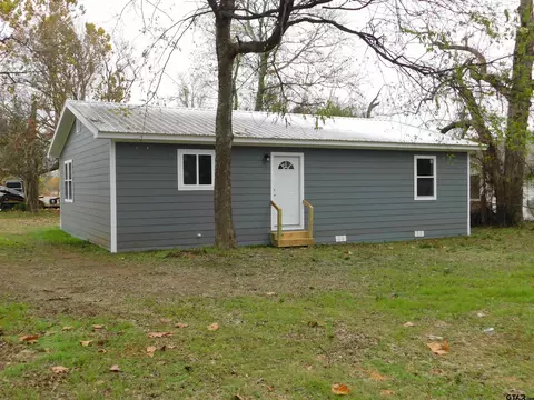 304 Fisher St, Alto, TX 75925