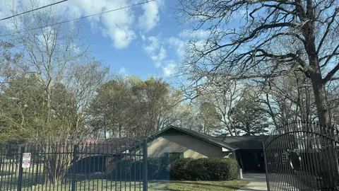 22571 Waterview Cir, Flint, TX 75762