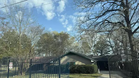 22571 Waterview Cir, Flint, TX 75762