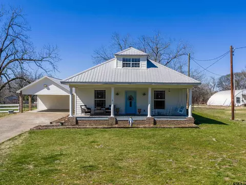 117 Starnes St, Winona, TX 75792
