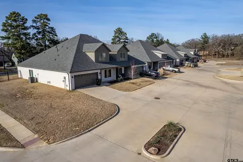 6854 Lazy Vale Ct, Tyler, TX 75703