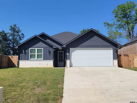 794 Kaufman, Gilmer, TX 75644