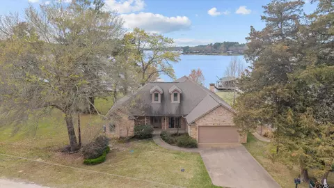 341 Lakeview Dr, Grapeland, TX 75844