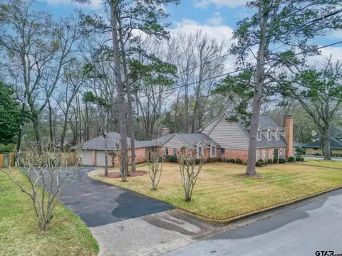 5028 Chad Dr, Tyler, TX 75703