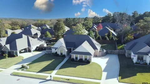 4239 Chapel Rdg, Tyler, TX 75707