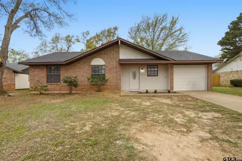2716 Manilee Ln, Tyler, TX 75702