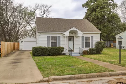 308 S Mill St, Winnsboro, TX 75494