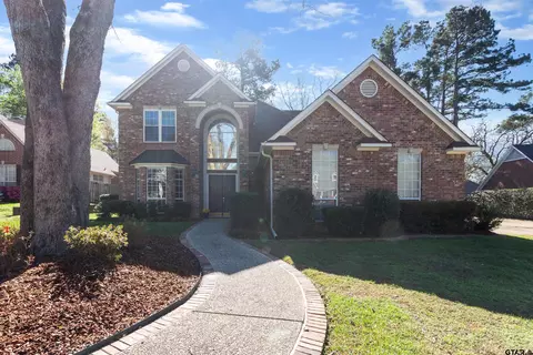 3642 Oak Leaf Cir, Tyler, TX 75707