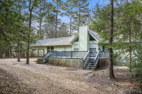 140 Woodfern Gln, Holly Lake Ranch, TX 75765