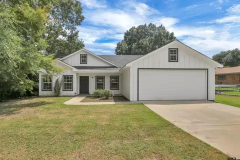 220 Sherman St, Rusk, TX 75785