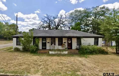 210 E Blackbourn St, Hawkins, TX 75765