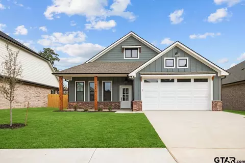 7892 Greenhill Dr, Tyler, TX 75703