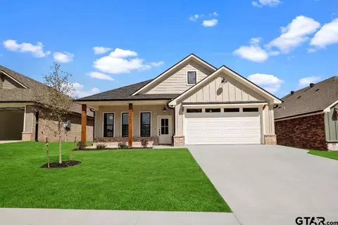 7902 Greenhill Dr, Tyler, TX 75703