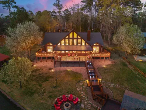185 King Club Blvd, Scroggins, TX 75480