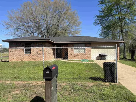 407 Fulton, Pittsburg, TX 75686