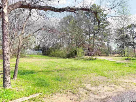 2509 N Tenneha Ave, Tyler, TX 75702