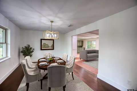 Dining - 515 Range Rd, Palestine, TX 75801 photo 1 of 1