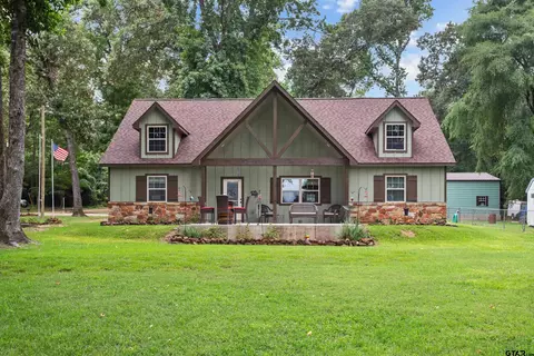 297 Hilltop Rd, Crockett, TX 75835