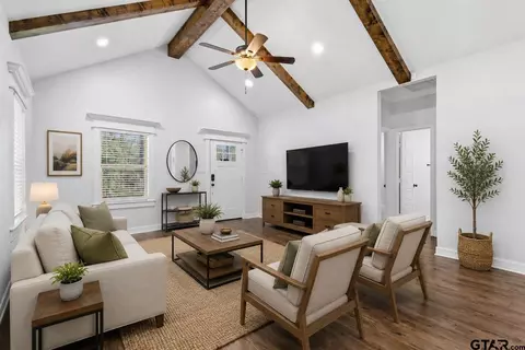 533 Caroline Ln, Bullard, TX 75757