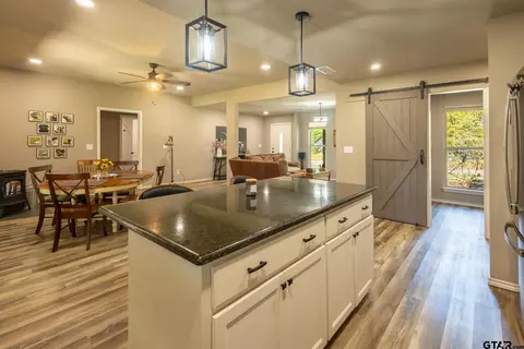 172 Private Road 6292, Mineola, TX 75773
