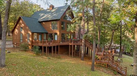 207 S King Laurence Ct, Scroggins, TX 75480