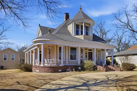 305 N Davis St, Sulphur Springs, TX 75482