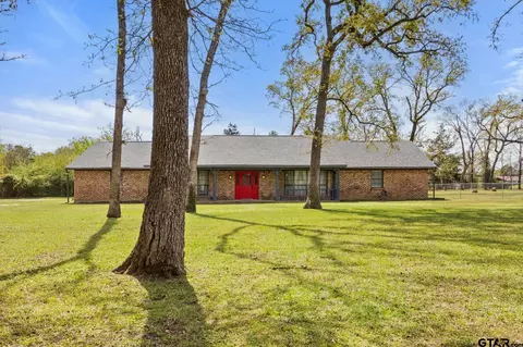 1887 Shiloh Estates Rd, Chandler, TX 75758
