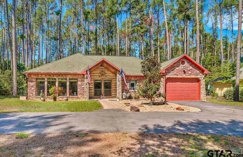 161 Pine Branch Gln, Holly Lake Ranch, TX 75765