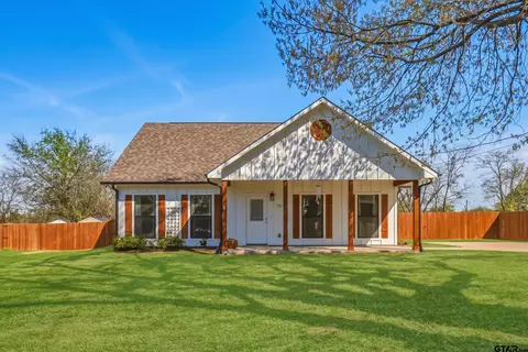 711 Leftwich St, Mount Vernon, TX 75457