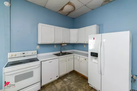 Kitchen - 12397 Tranquility Ln, Marshall, TX 75672 photo 2 of 2