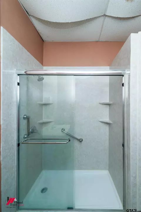 Bath - 12397 Tranquility Ln, Marshall, TX 75672 photo 2 of 4