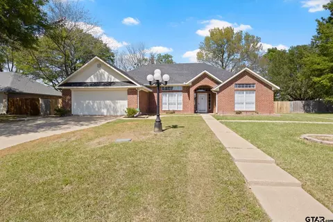 114 Diane Ln, Mount Pleasant, TX 75455