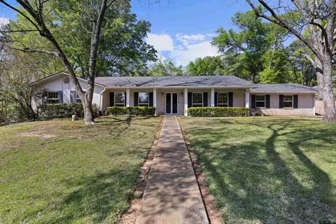 7 Lindsey Ln, Longview, TX 75601