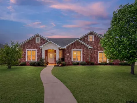 408 Laura Ln, Chandler, TX 75758