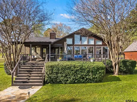 601 W Eagle Point Dr, Mount Vernon, TX 75457