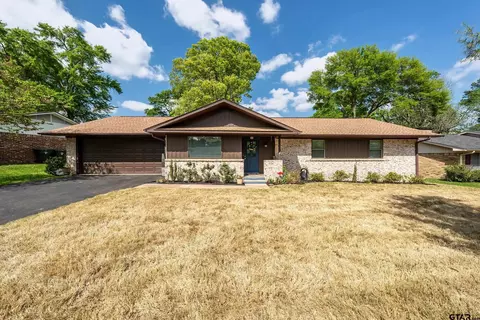316 Vicksburg Dr, Tyler, TX 75703
