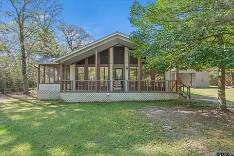1692 Valleywood Trl, Holly Lake Ranch, TX 75765