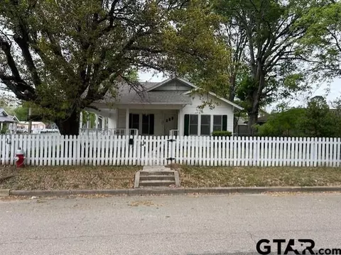 330 W Kilpatrick, Mineola, TX 75773
