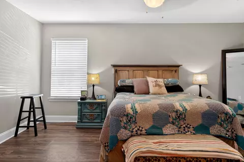 Bedroom - 5883 N I-20 Service Rd E, Marshall, TX 75672 photo 1 of 2
