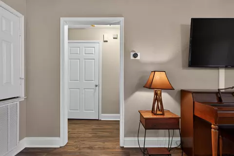 Entry Way - 5883 N I-20 Service Rd E, Marshall, TX 75672 photo 5 of 5