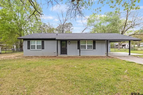802 Quitman, Pittsburg, TX 75686