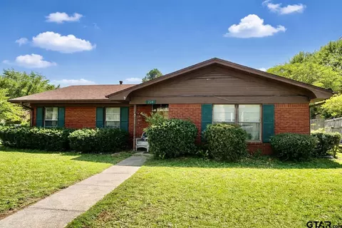 203 Yates St, Mount Vernon, TX 75457