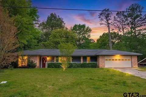 216 Treetop Ln, Hideaway, TX 75771