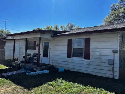 161 Anderson Cr 422, Palestine, TX 75803