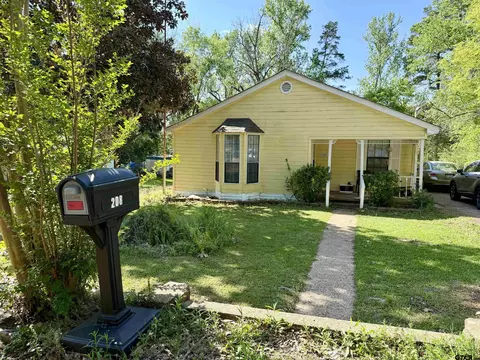 208 E Washington, Overton, TX 75684
