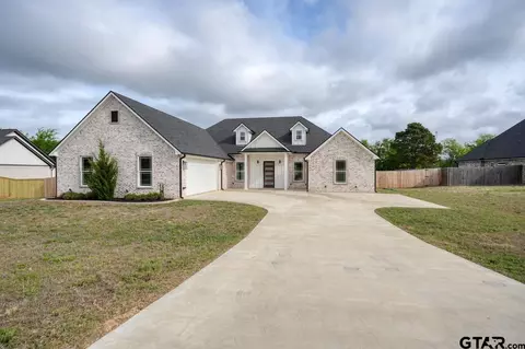 19383 Ridge Point Cir, Lindale, TX 75771